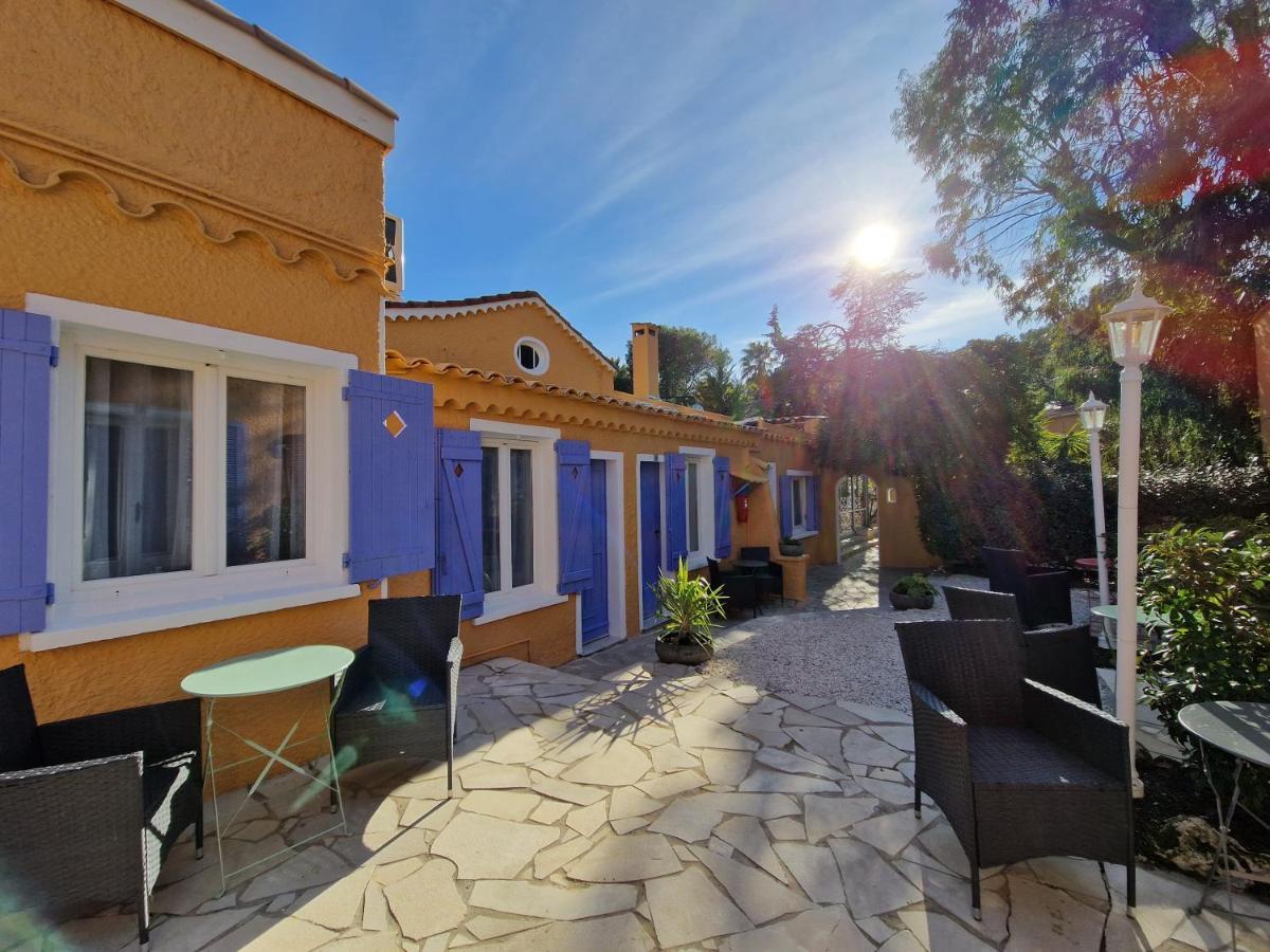 Hotel Le Cosy Saint Aygulf Exterior foto