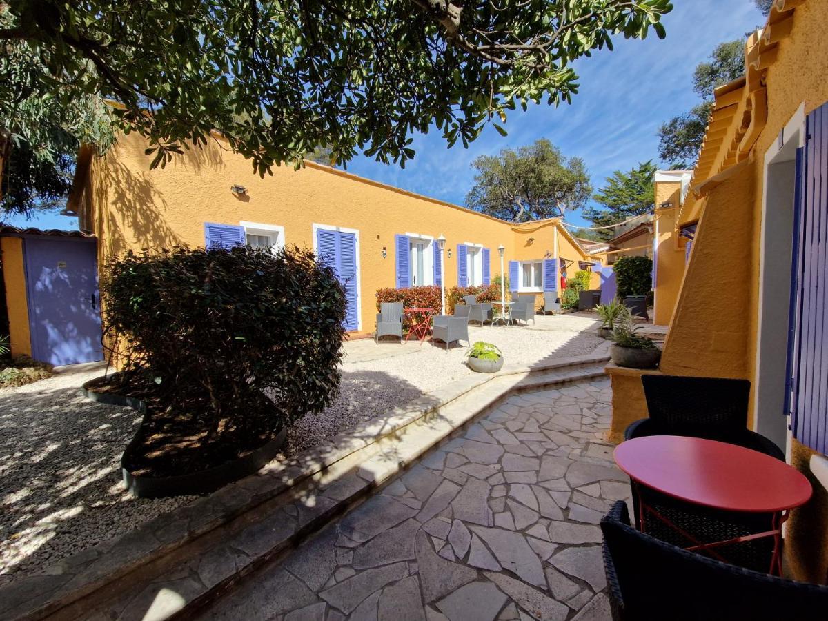 Hotel Le Cosy Saint Aygulf Exterior foto